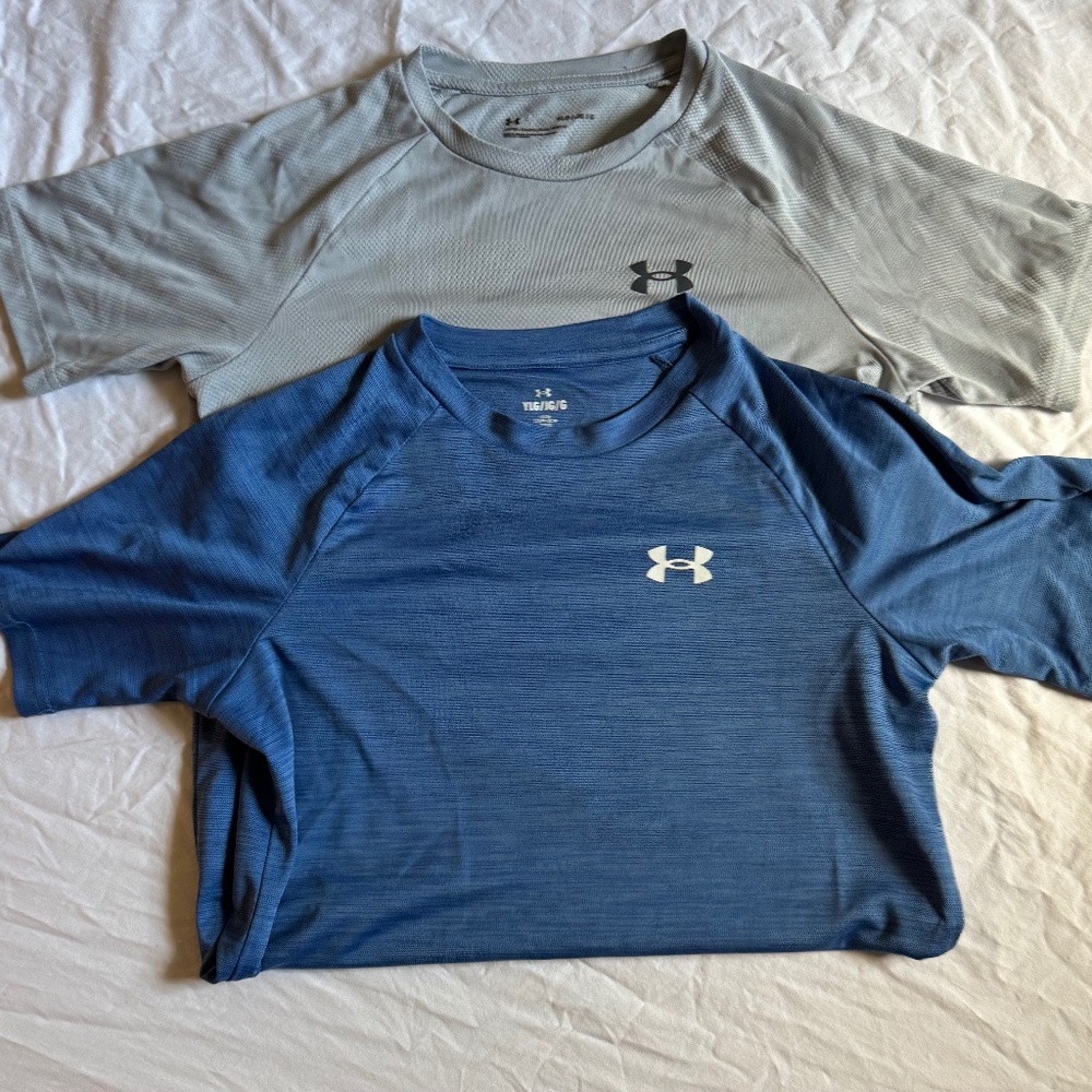 Boys Under Armour Loose Shirt Lot